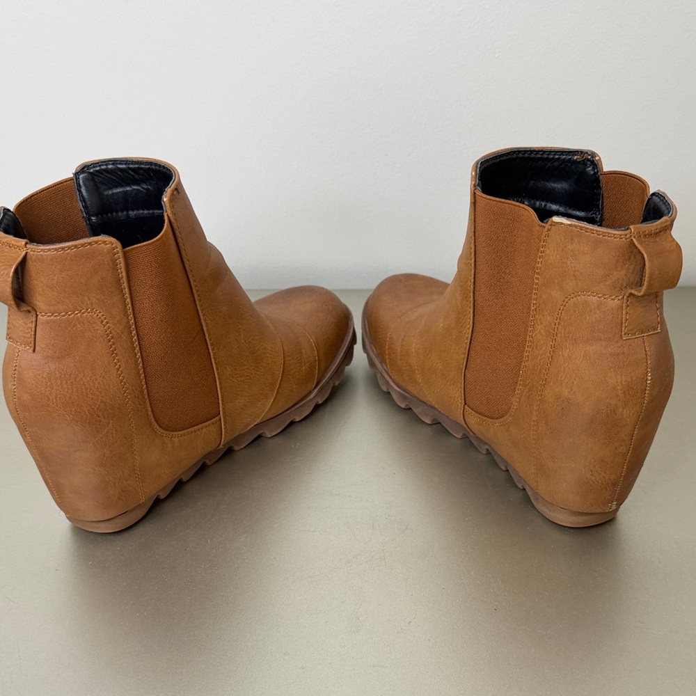 Brown Wedge Ankle Boot Size 8 - Picture 6 of 13